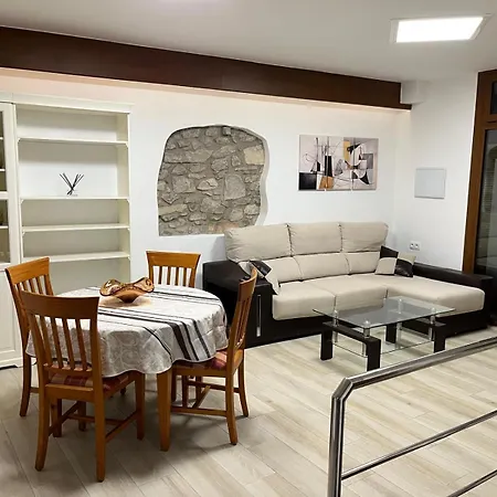 Apartamento La Muralla Montblanc
